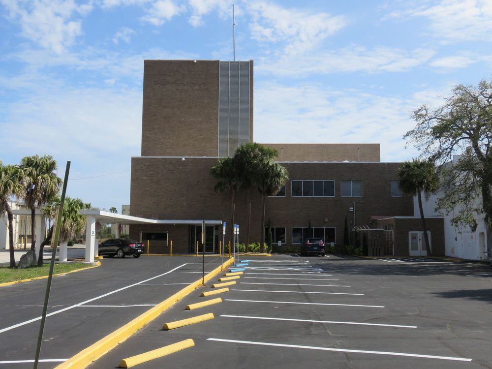 Freestanding Downtown Building: 226-230 N. Beach Street, Daytona Beach, FL 32114